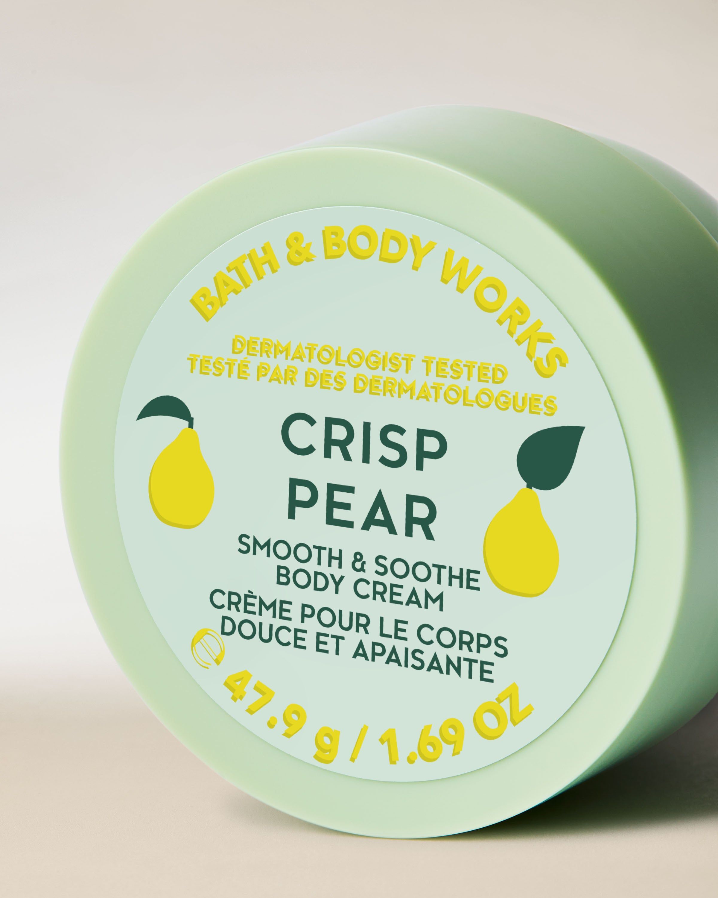 Krem do ciała Crisp Pear w zielonym opakowaniu