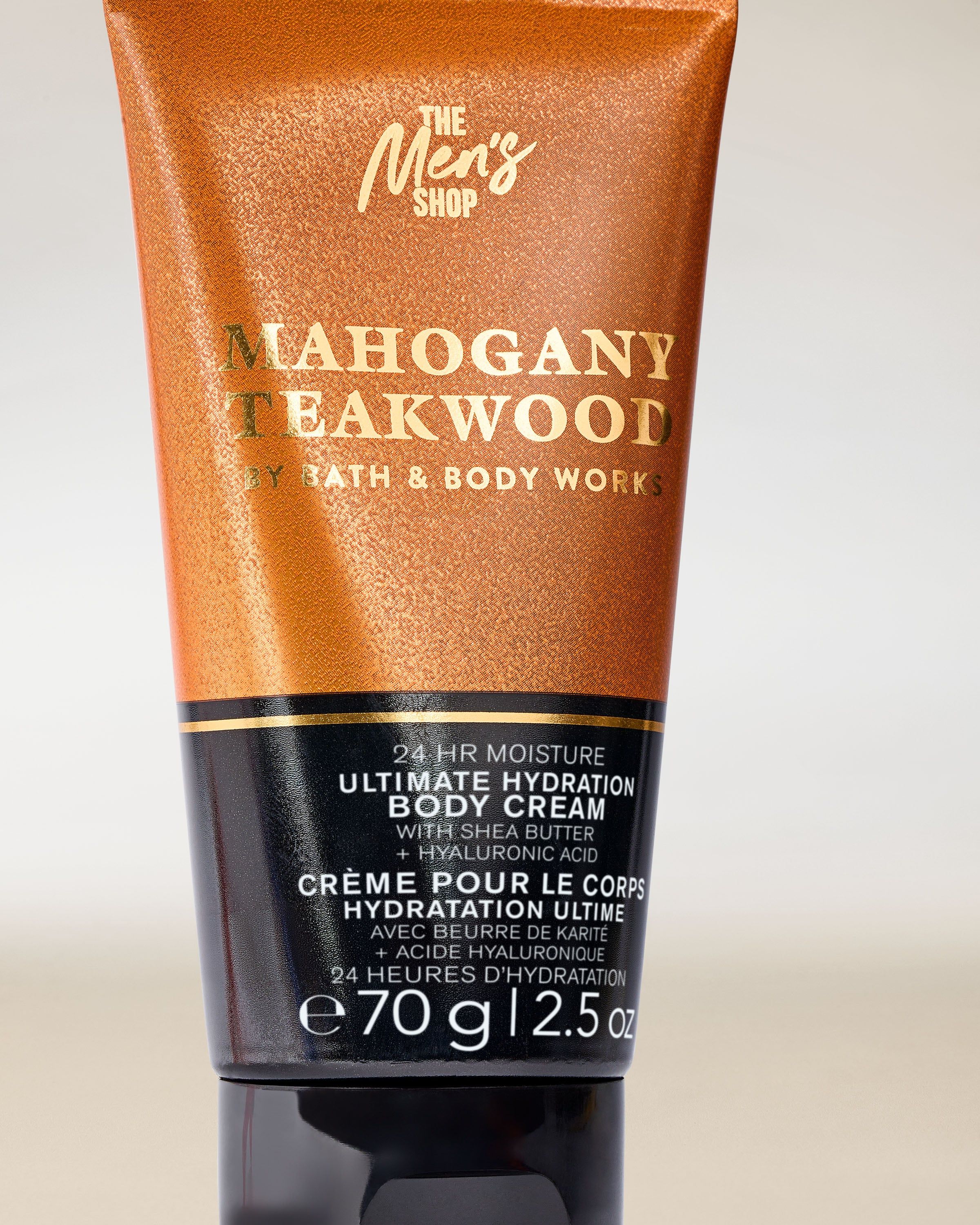 Krem do ciała Mahogany Teakwood Bath & Body Works w brązowej tubie z czarną nakrętką