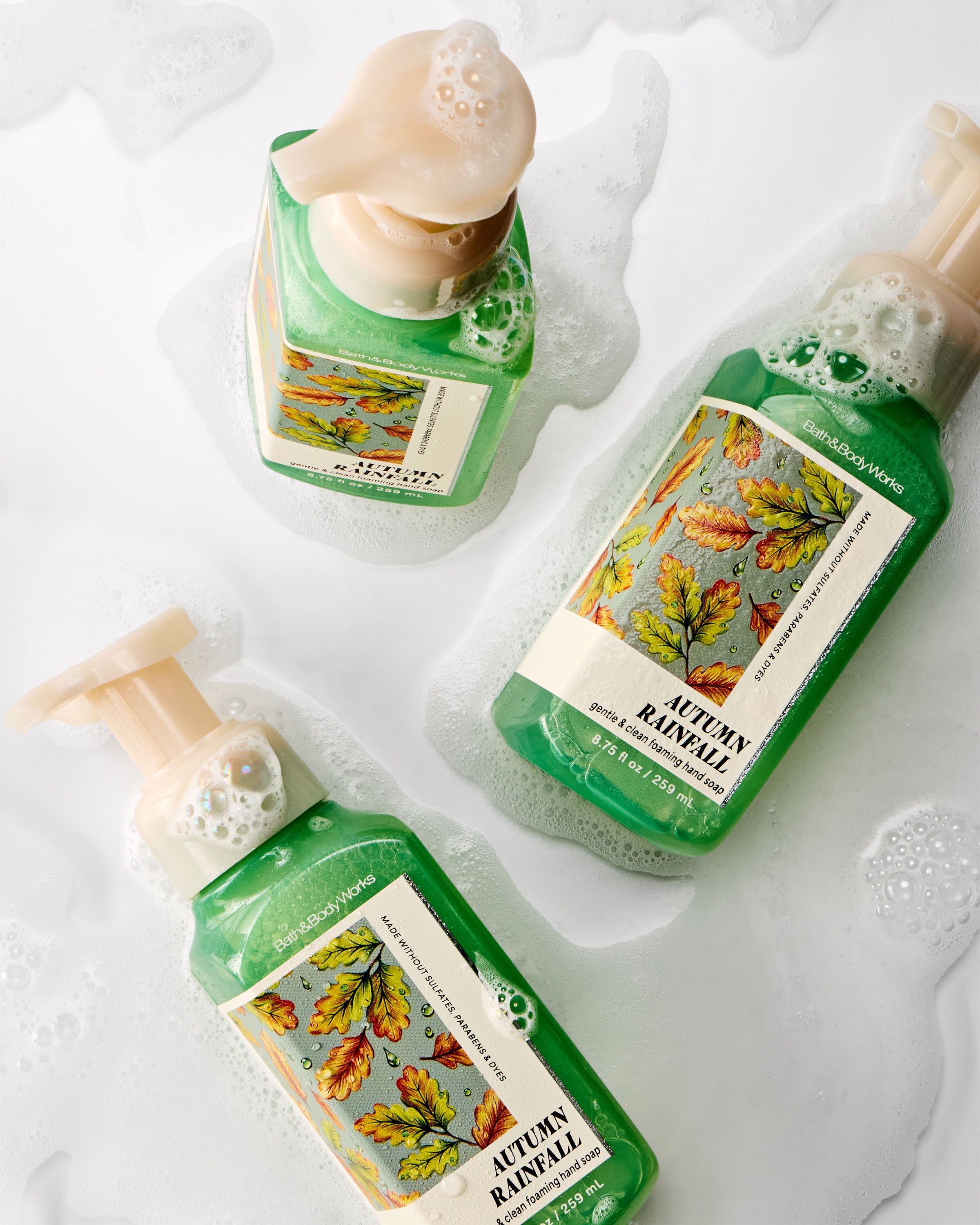 Delikatne mydło do rąk w piance Bath & Body Works Autumn Rainfall, 259 ml