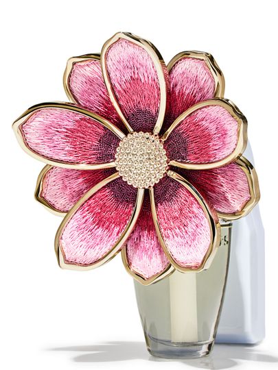 Wtyczka zapachowa Embroidery Flower Bath & Body Works z dużą różową kwiatową ozdobą