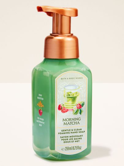 Pianka do mycia rąk Bath & Body Works Morning Matcha 259 ml w zielonej butelce z pompką.