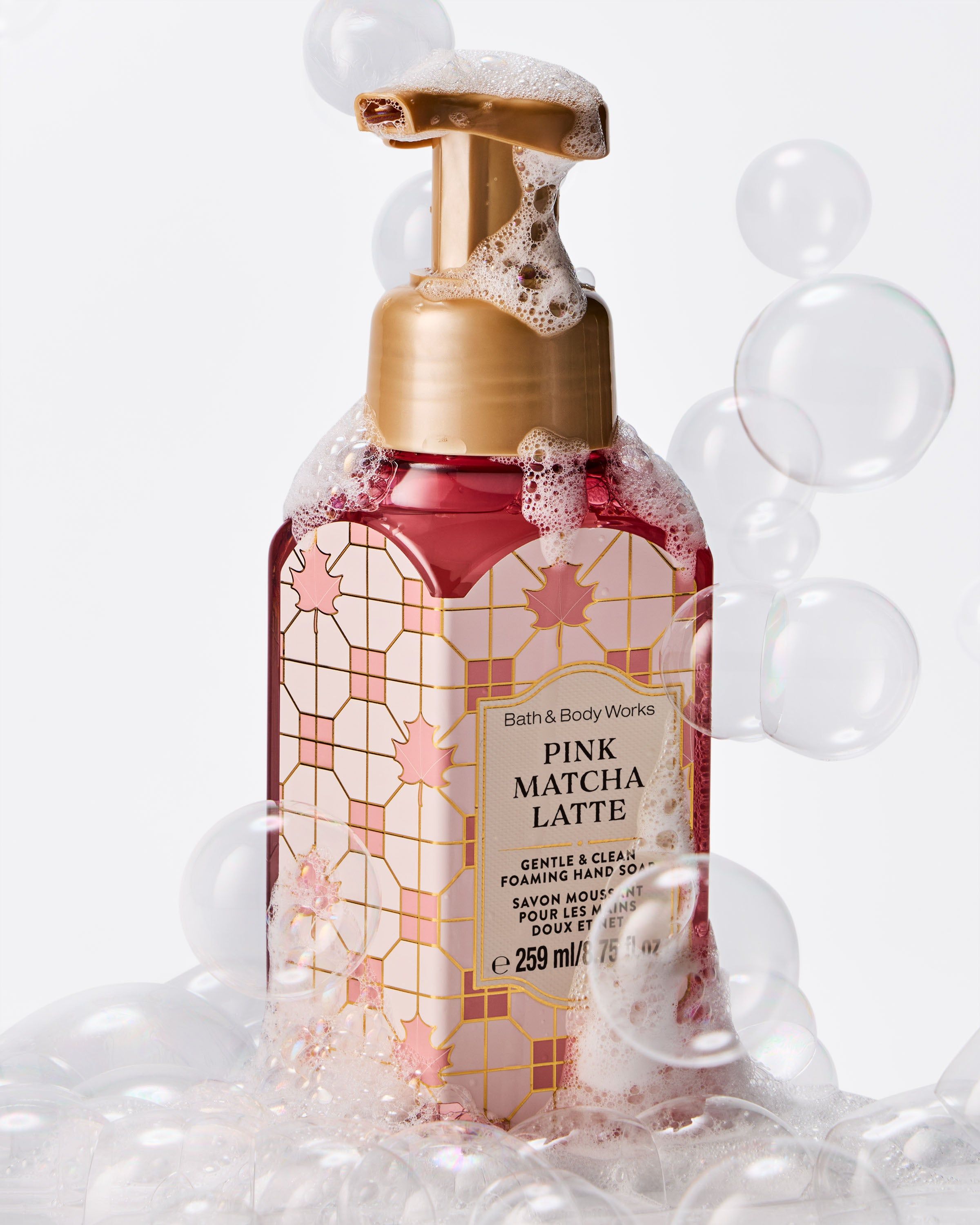 Delikatne mydło do rąk w piance Bath & Body Works Pink Matcha Latte, 259 ml