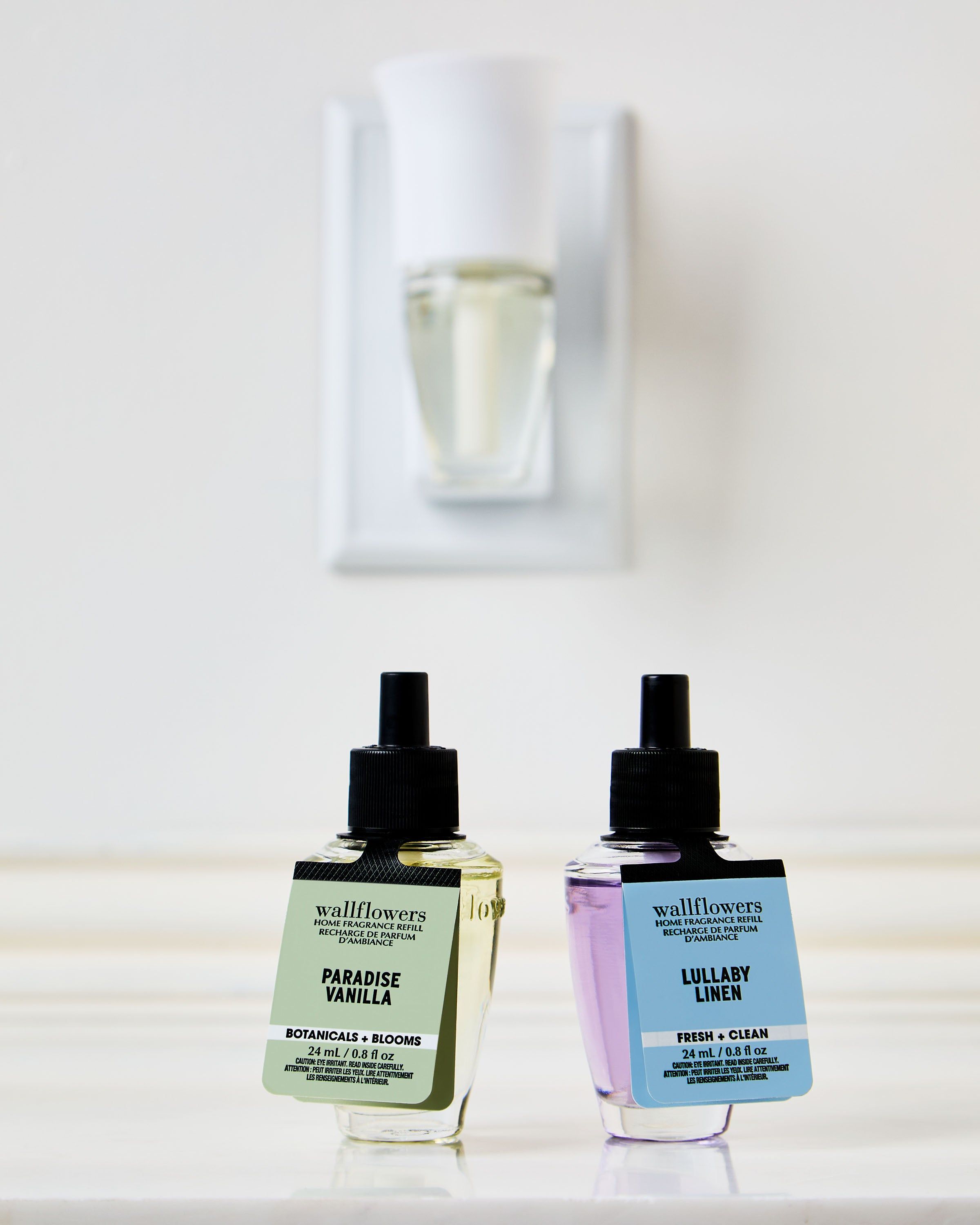 Bath & Body Works Lullaby Linen – świeży, lawendowy wkład Wallflowers w eleganckiej butelce