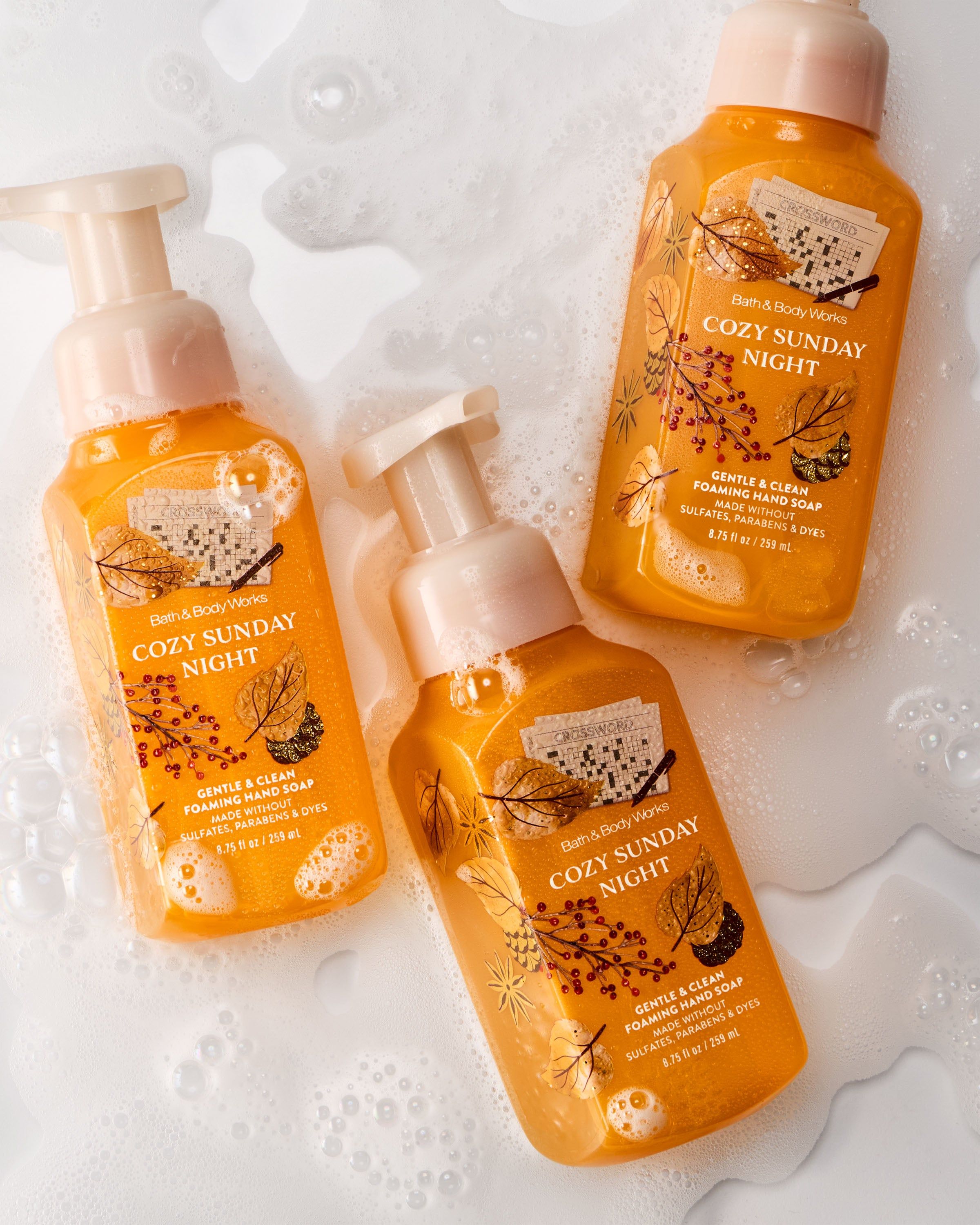 Delikatne mydło do rąk w piance Bath & Body Works Cozy Sunday Night, 259 ml