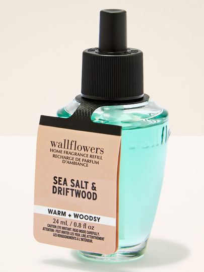 Wkład Wallflowers Sea Salt & Driftwood – turkusowy, ciepły i drzewny zapach do domu od Bath & Body Works.