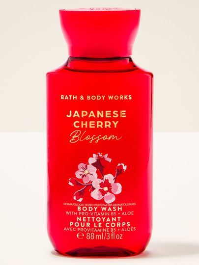 Żel pod prysznic Japanese Cherry Blossom – kultowy, kwiatowy zapach Bath & Body Works w czerwonej mini butelce.