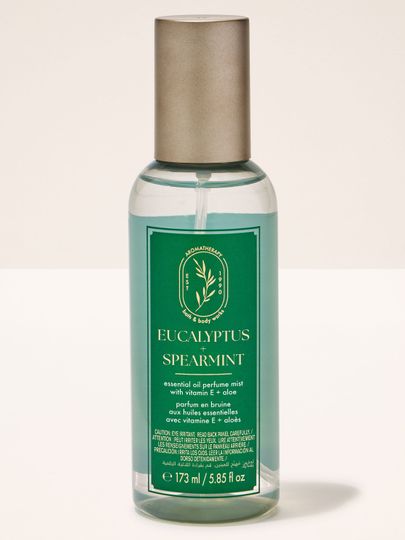 Mgiełka z olejkami eterycznymi Bath & Body Works "Eucalyptus + Spearmint" w małej butelce.
