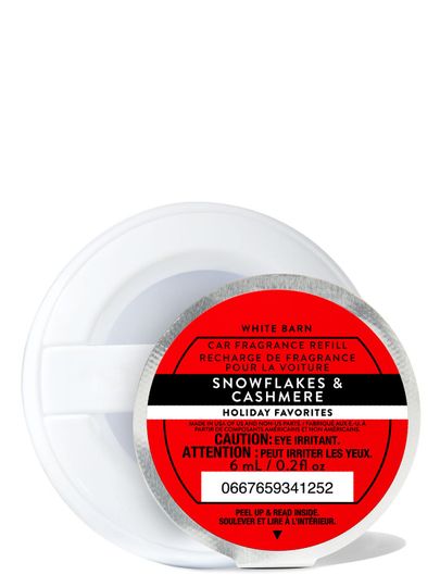 Rezervă de odorizant de mașină de Crăciun "Snowflakes & Cashmere" cu etichetă roșie, Bath & Body Works.