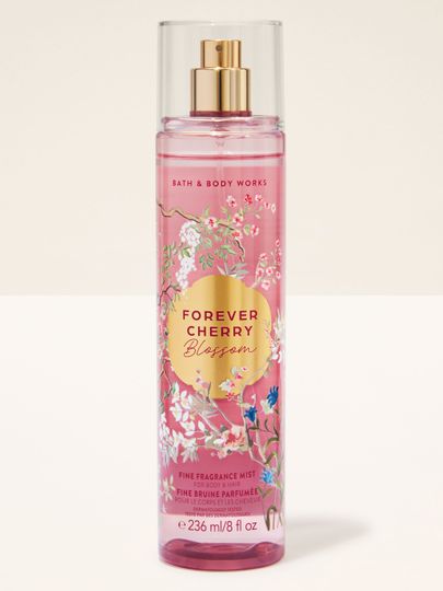 Mgiełka zapachowa Bath & Body Works Forever Cherry Blossom 236 ml w różowym flakonie z atomizerem.