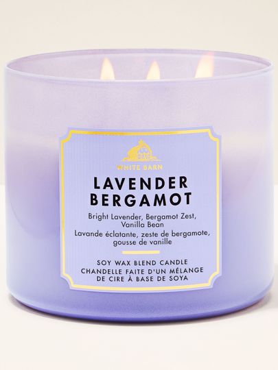 Świeca zapachowa White Barn Lavender Bergamot z mieszanki wosku sojowego, 3 knoty