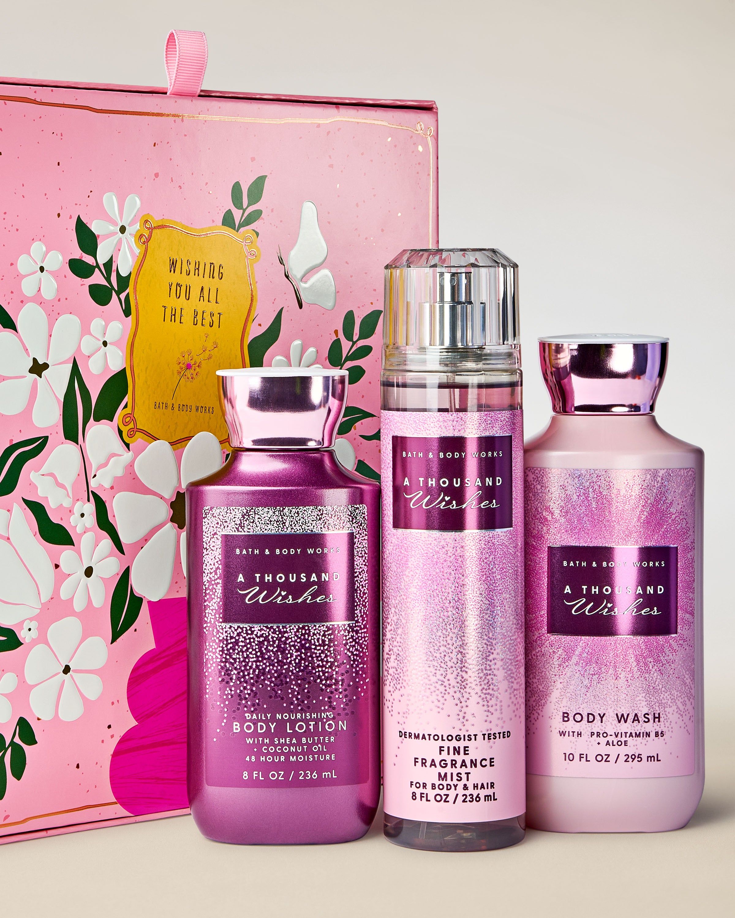 Zestaw prezentowy Bath & Body Works A Thousand Wishes z mgiełką, żelem i balsamem do ciała w ozdobnym pudełku.