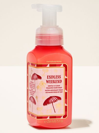 Piankowe mydło do rąk Endless Weekend od Bath & Body Works w czerwonej butelce z pompką i letnią etykietą.