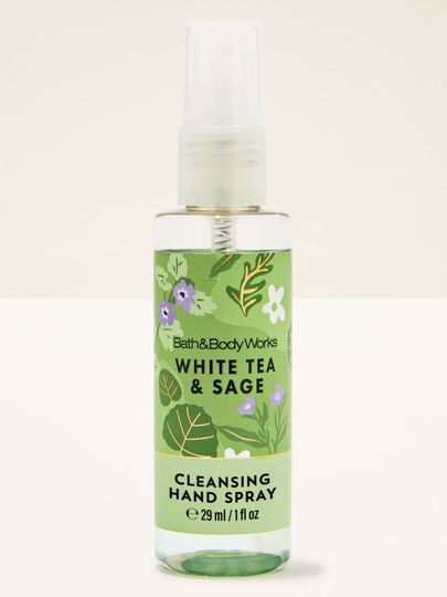 Odświeżający spray oczyszczający do rąk White Tea & Sage w poręcznej butelce, idealny do szybkiego zastosowania w ciągu dnia.