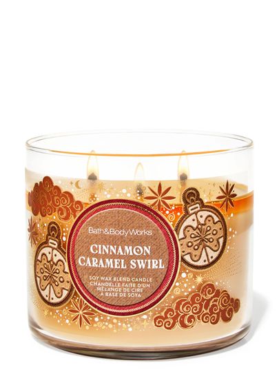 Świeca zapachowa Cinnamon Caramel Swirl Bath & Body Works z trzema płonącymi knotami i złotymi detalami