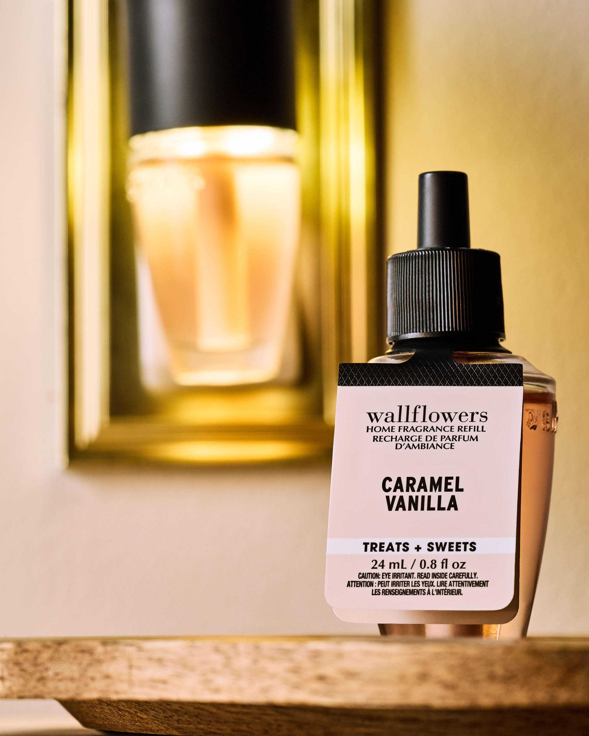 Wkład do elektronicznego odświeżacza Wallflowers Caramel Vanilla Bath & Body Works, 24 ml