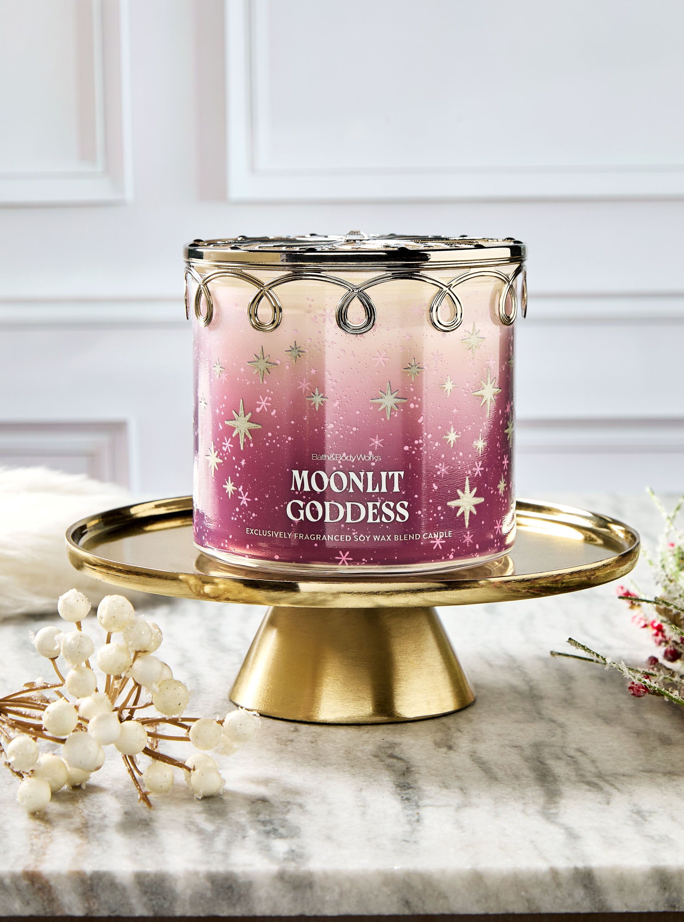 Świeca zapachowa Moonlit Goddess Bath & Body Works z ozdobną metalową pokrywką