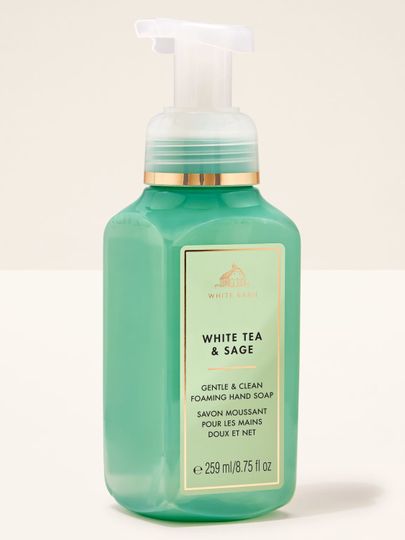 White Tea & Sage – pianka do mycia rąk Bath & Body Works w zielonej butelce z kolekcji White Barn