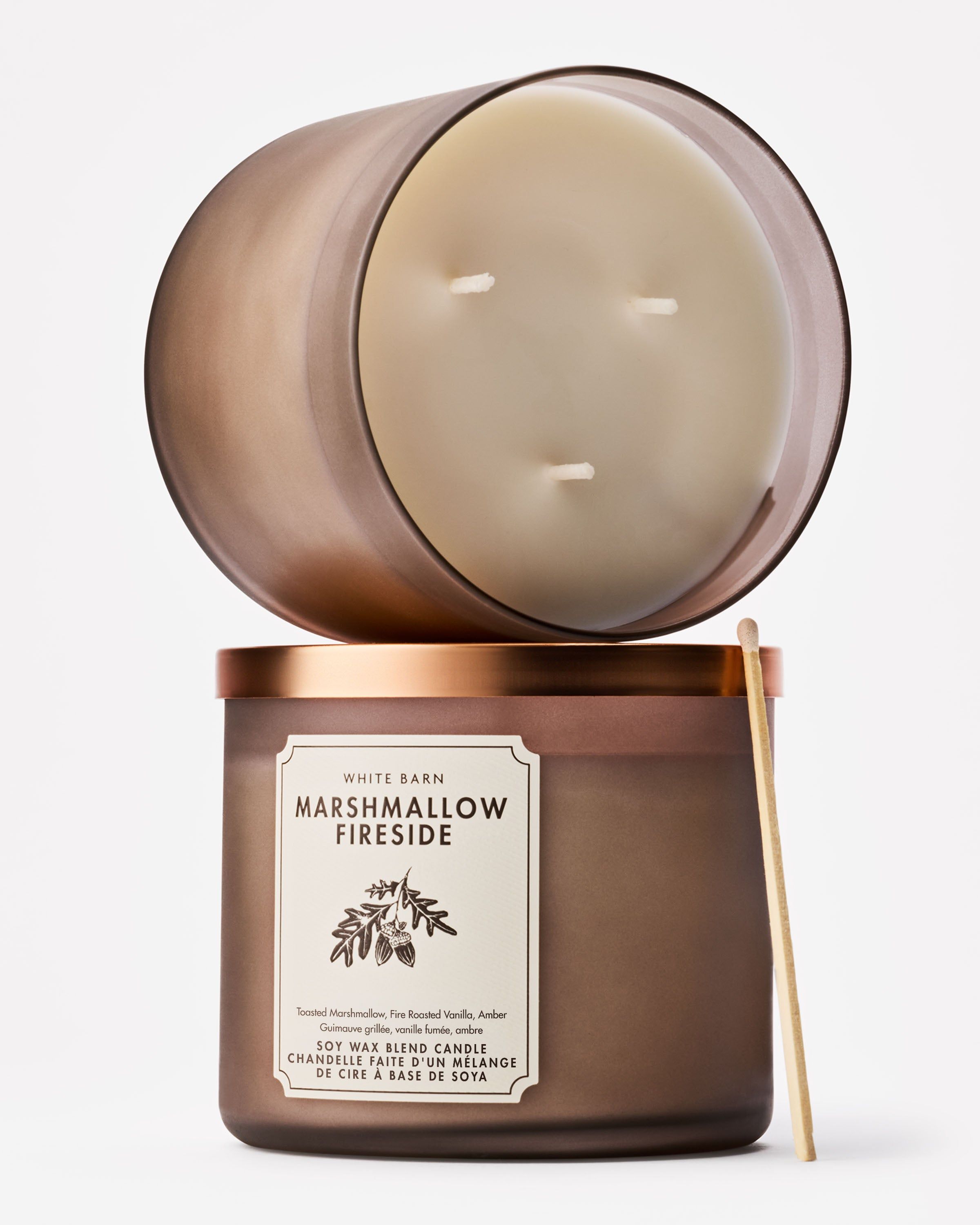 Świeca zapachowa White Barn Marshmallow Fireside z mieszanki wosku sojowego, 3 knoty
