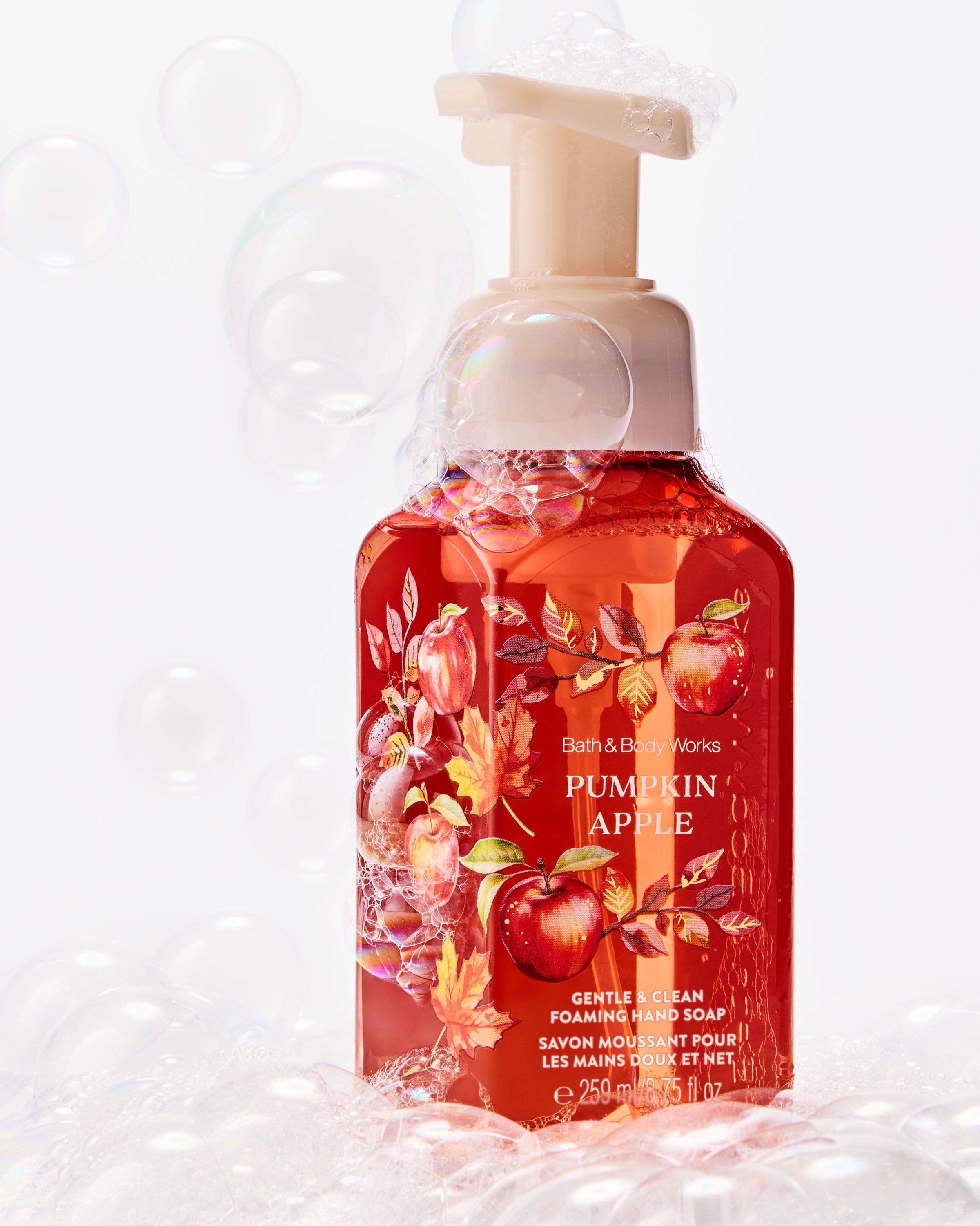 Delikatne mydło do rąk w piance Bath & Body Works Pumpkin Apple, 259 ml