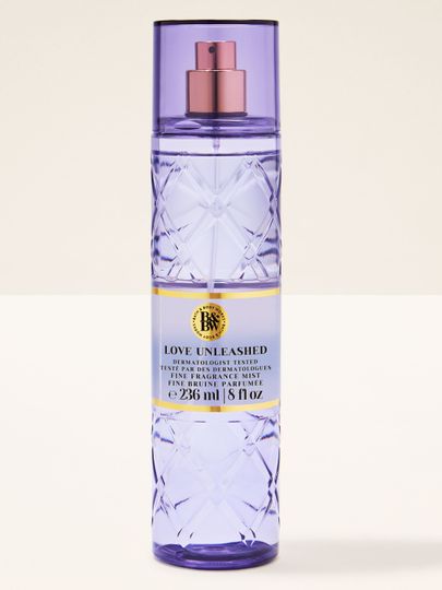Bath & Body Works Love Unleashed – lawendowa mgiełka w tłoczonej butelce z różowo‑złotym atomizerem.