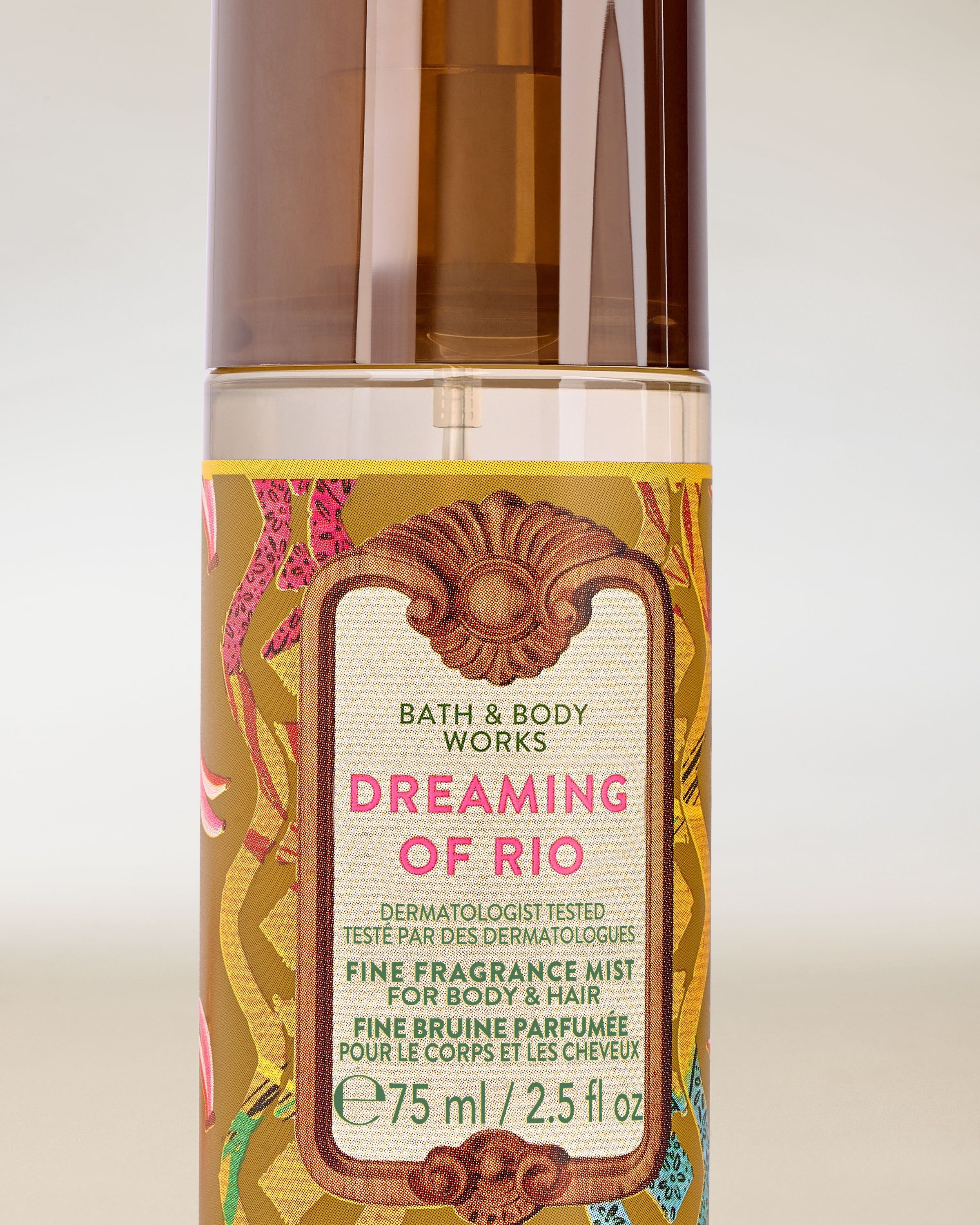 Mini mgiełka Bath & Body Works Dreaming of Rio z kolorową etykietą i brązową nakrętką.