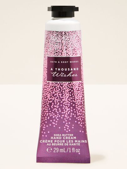 Krem do rąk Bath & Body Works A Thousand Wishes w różowo‑fioletowej tubce 29 ml.