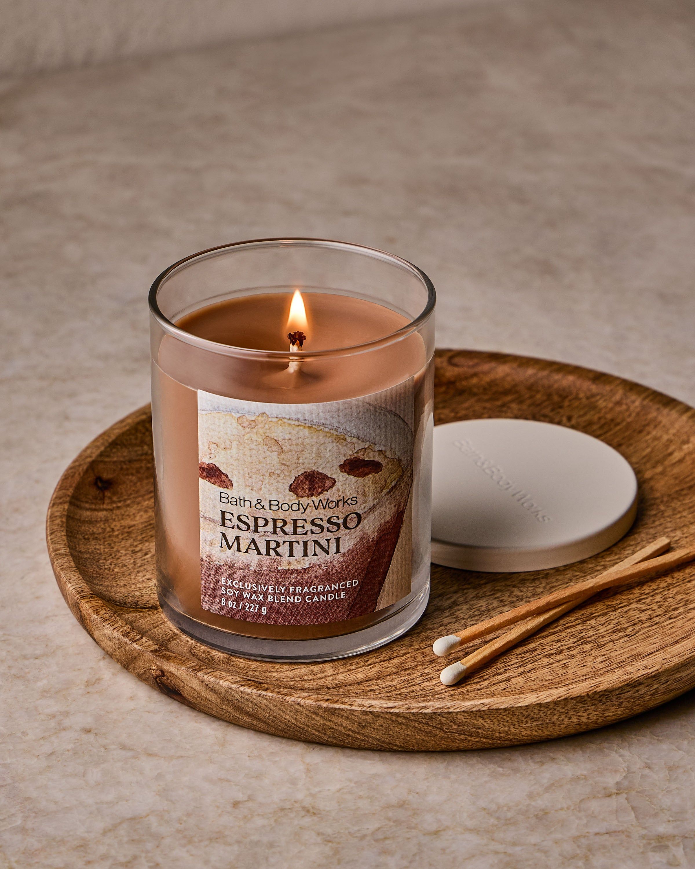 Świeca zapachowa Bath & Body Works Espresso Martini z mieszanki wosku sojowego, 1 knot