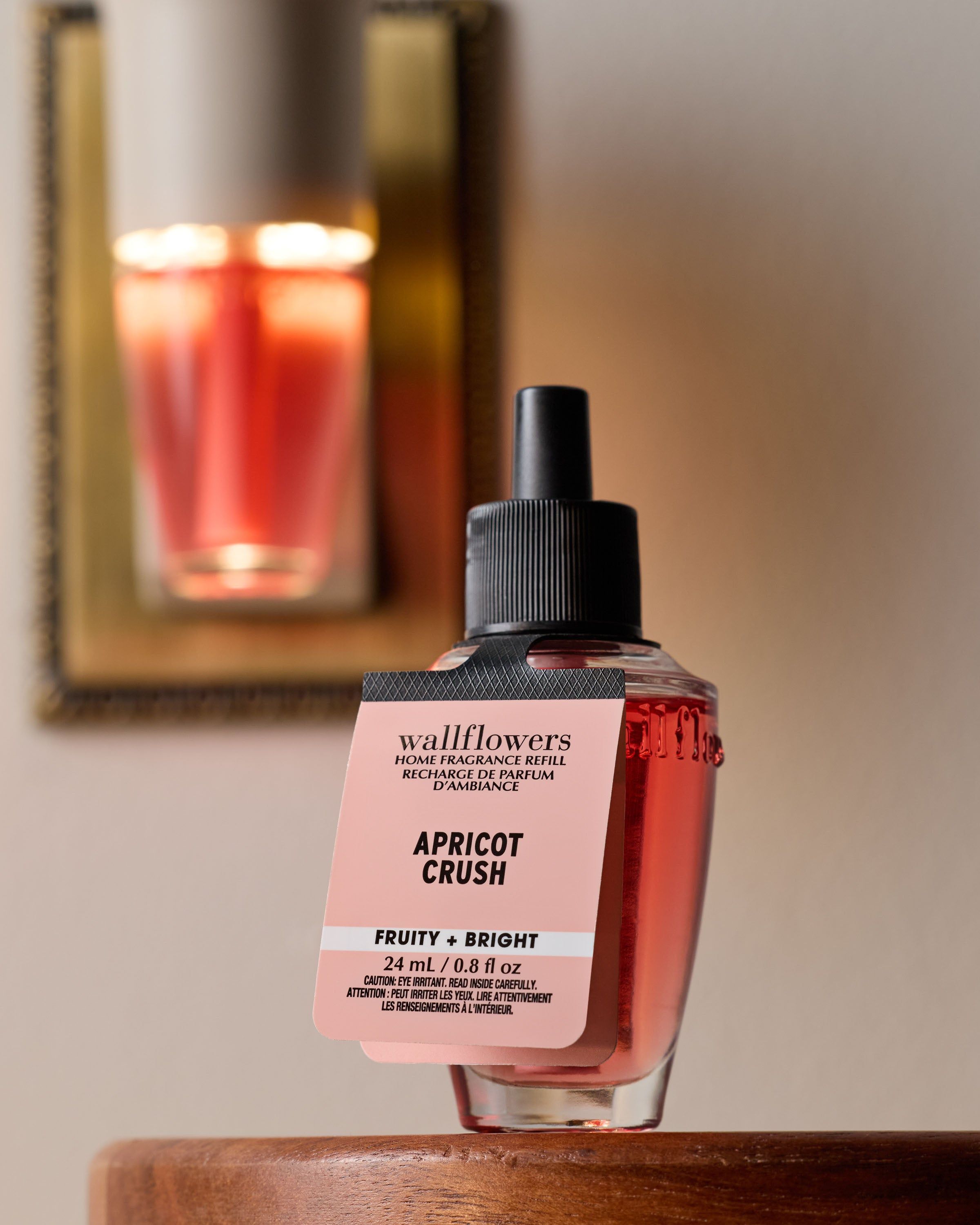 Wkład do elektronicznego odświeżacza Wallflowers Apricot Crush Bath & Body Works, 24 ml