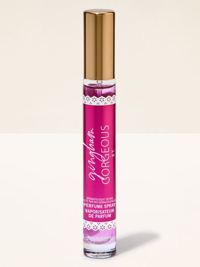 Spray perfumowany Bath & Body Works Gingham Gorgeous w smukłym flakonie z atomizerem.