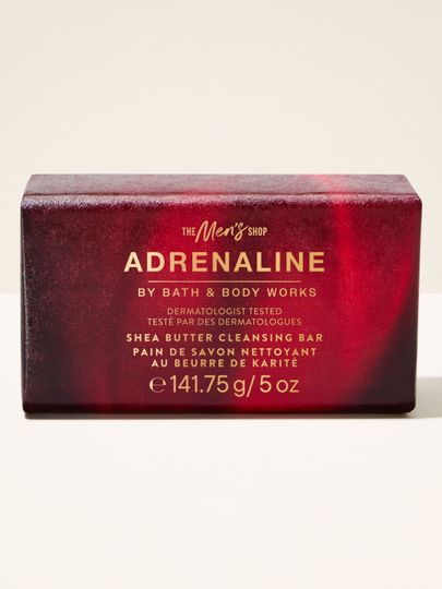 Męskie mydło w kostce Bath & Body Works "Adrenaline" z masłem Shea, w ciemnoczerwonym opakowaniu.