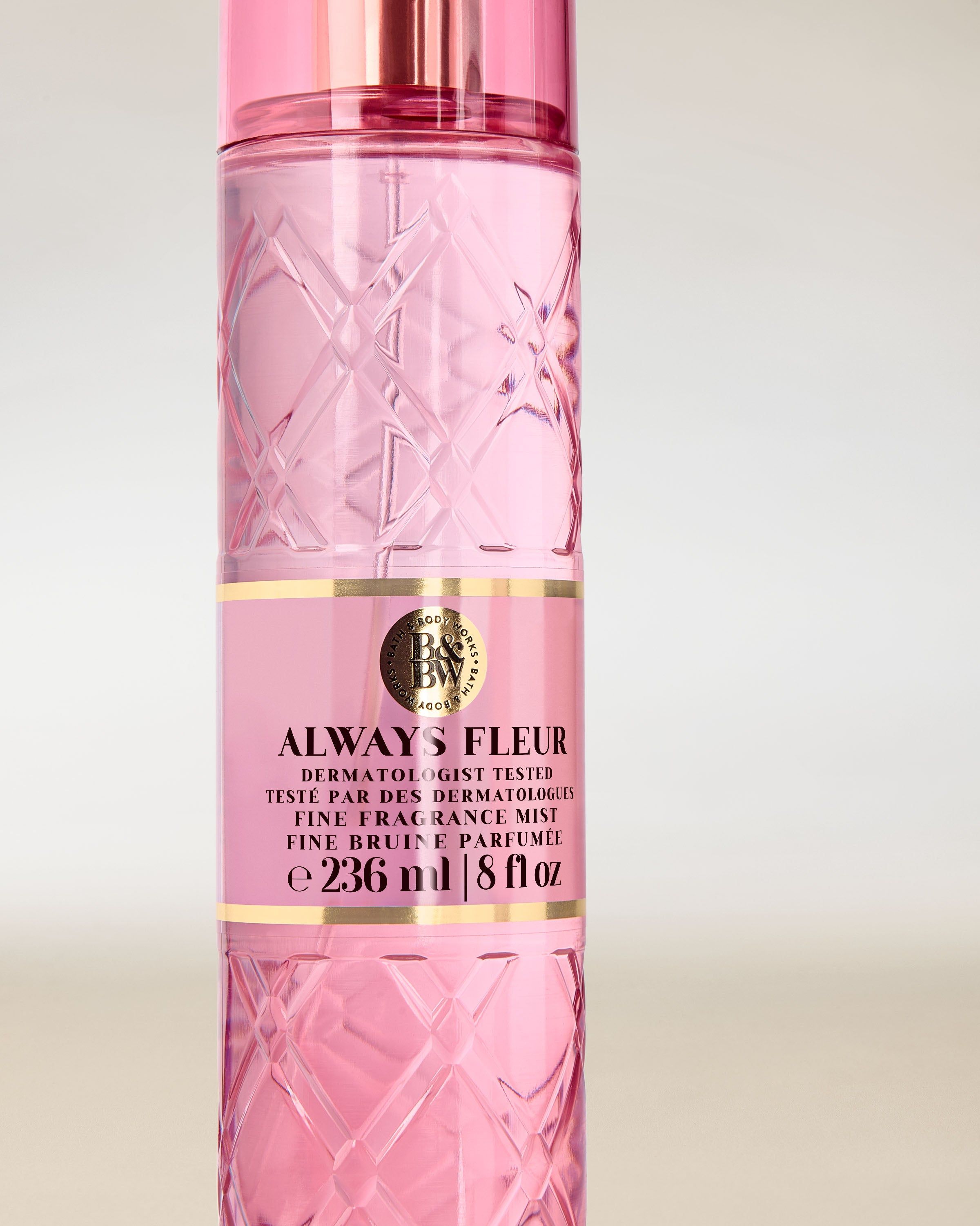 Always Fleur Bath & Body Works – różowa mgiełka zapachowa w eleganckim, fasetowanym flakonie.