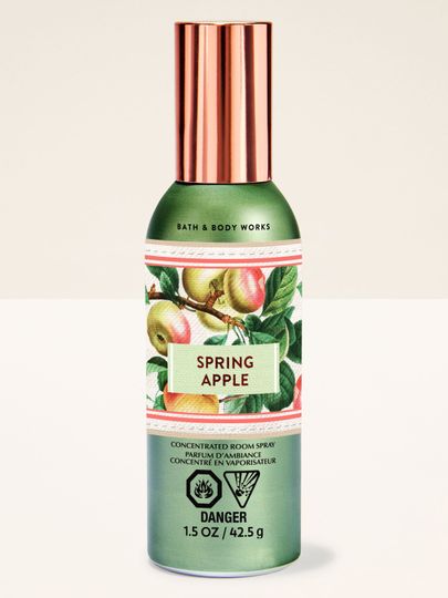 Bath & Body Works Spring Apple – skoncentrowany spray do pomieszczeń w zielonym flakonie z motywem jabłek.
