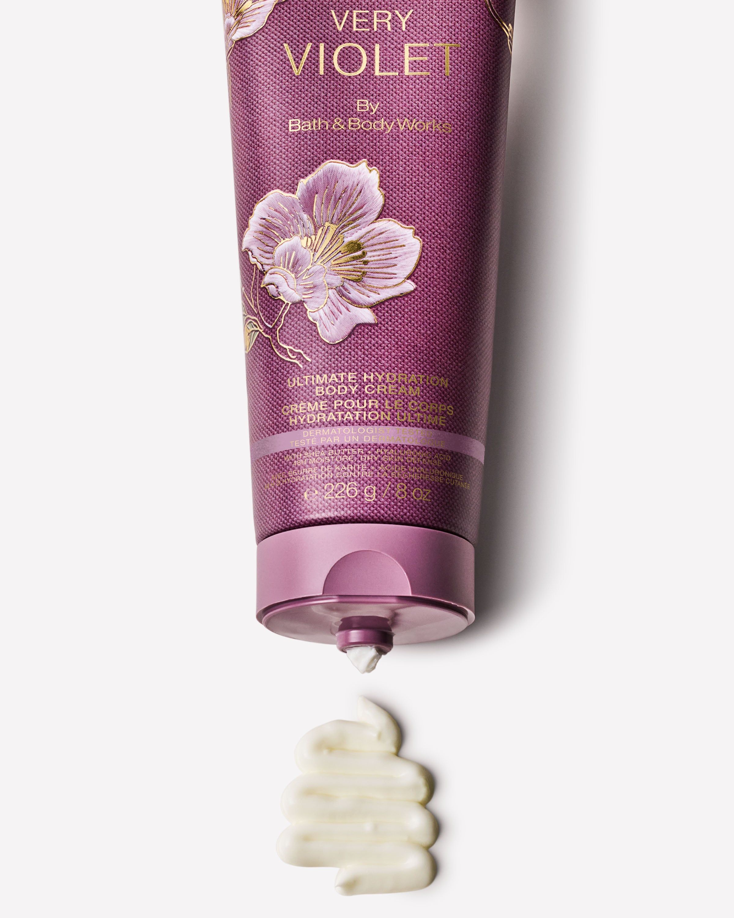Krem do ciała Very Violet Bath & Body Works z fiołkowym motywem kwiatowym