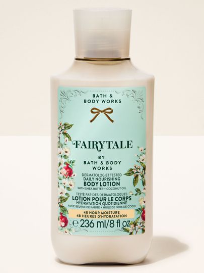 Balsam do ciała Fairytale od Bath & Body Works w jasnej butelce z klapką i romantyczną, kwiatową etykietą.