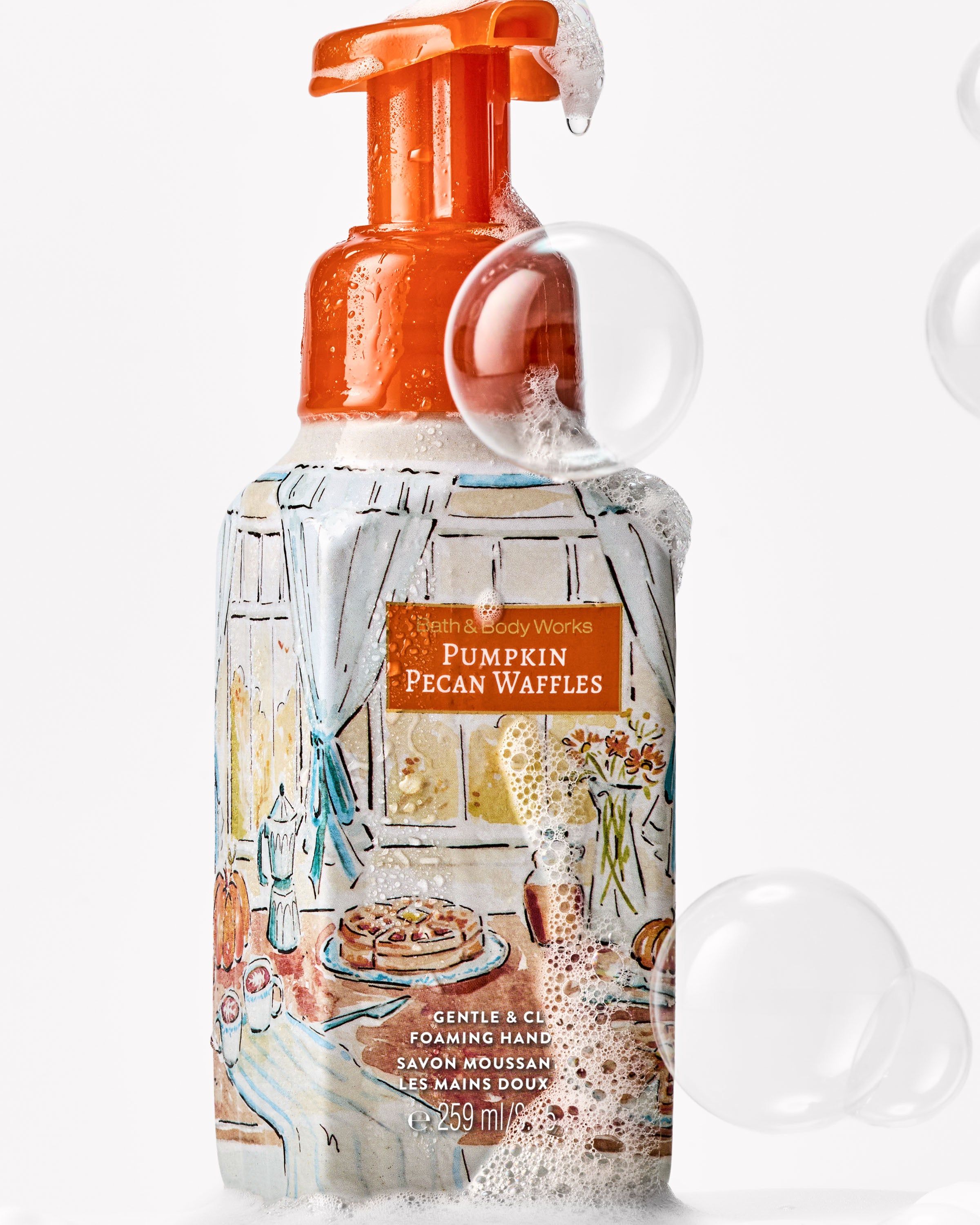 Delikatne mydło do rąk w piance Bath & Body Works Pumpkin Pecan Waffles, 259 ml