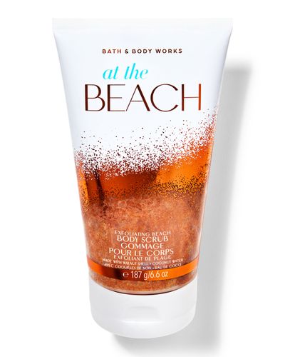 Peeling do ciała z łupinami orzecha włoskiego i wodą kokosową