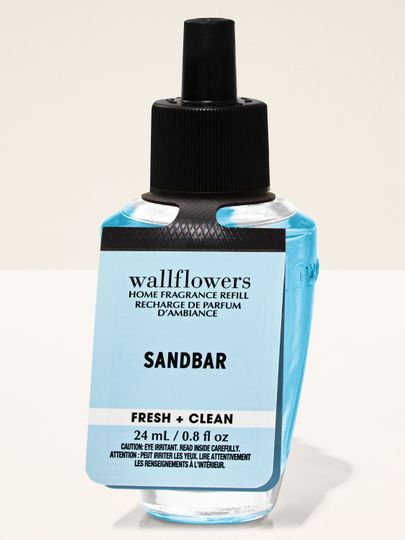 Niebieski wkład do wtyczki zapachowej Wallflowers Sandbar Bath & Body Works w buteleczce z czarną nakrętką