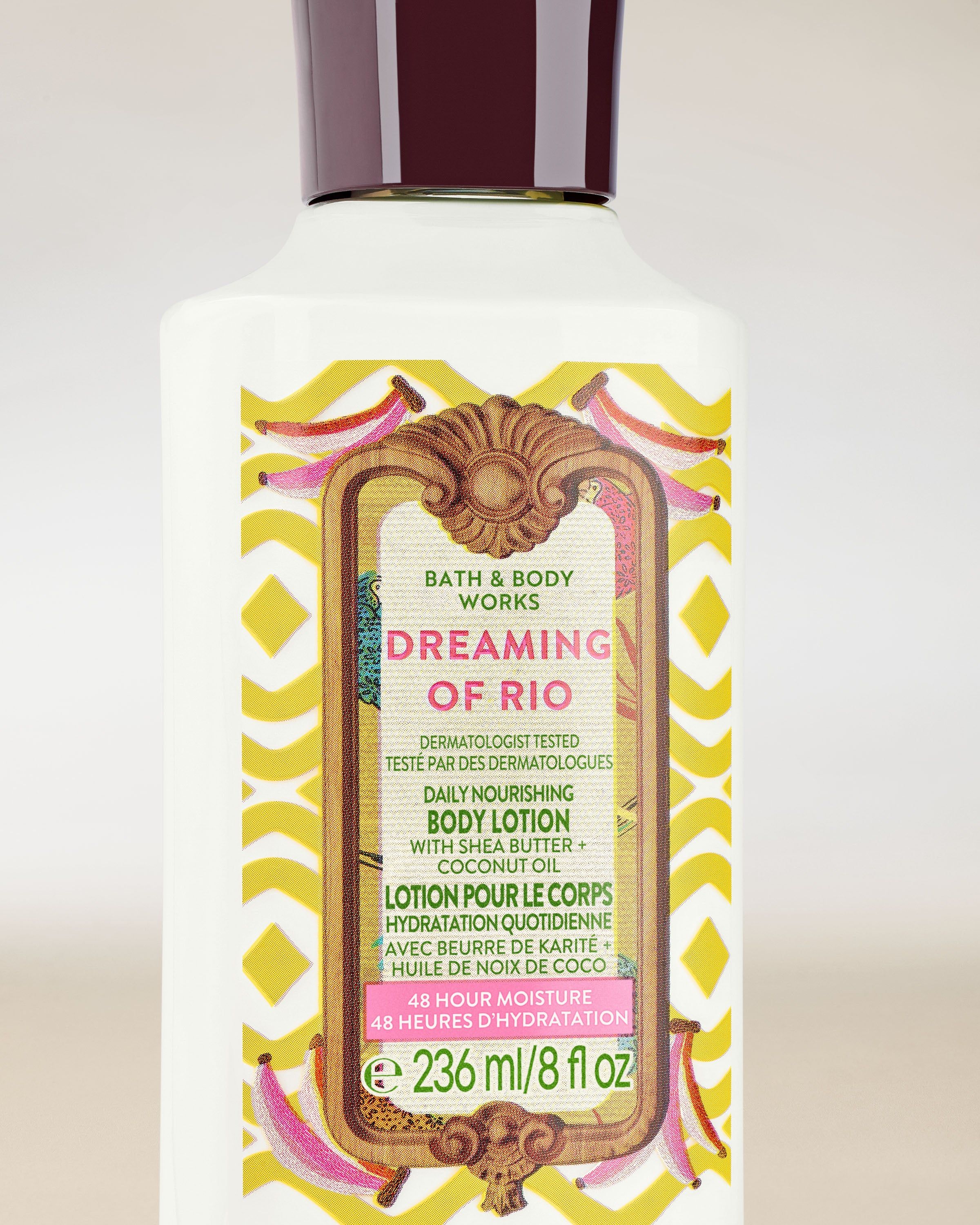 Balsam do ciała Bath & Body Works Dreaming of Rio z kolorową, tropikalną etykietą.